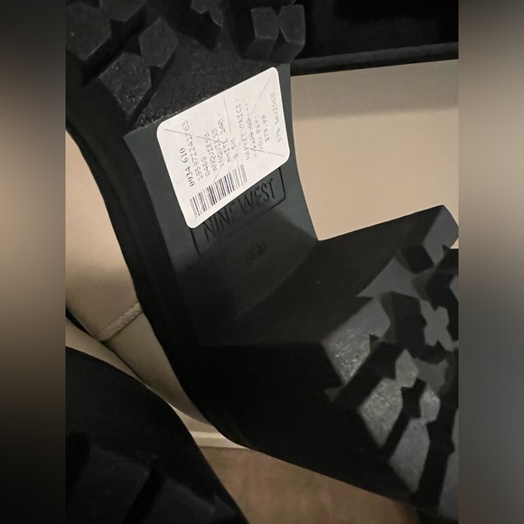 Nine West Womens Quies Chelsea Heeled Booties 👢 - Picture 7 of 15